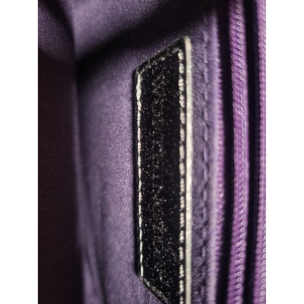 Leather - Picture 3 of 6
